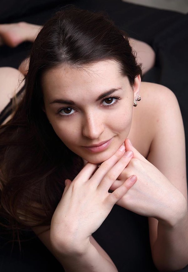 Виктория, 34
